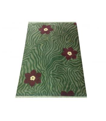 152 x 244 Oriental Flower Motif Design Hand Tufted Rug