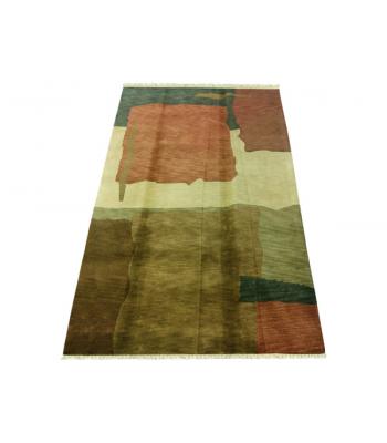 152 x 244 Elegantly Designed Nepal Handmade Wool Rug