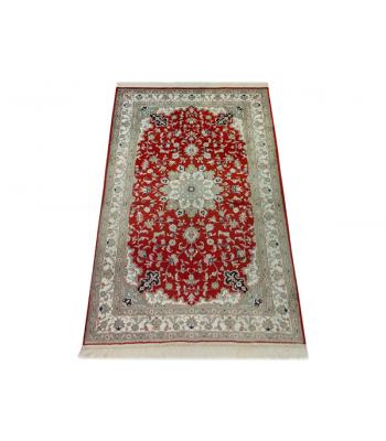 91 x 152 Royal Timeless Tradition Medallion Rayon Silk Rug