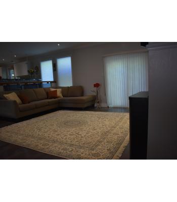 305 X 305 Stunning Looking Persian Nain Design Traditional Wool Rug