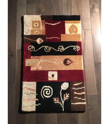 Beautiful Contemporary floral hand knotted rug