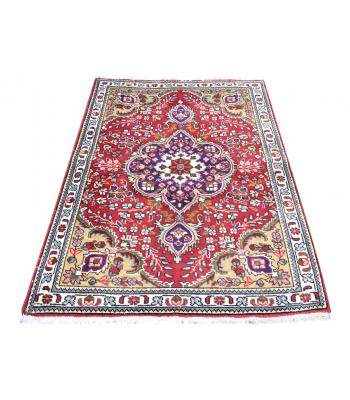 98 X 149 Beautiful Centre Medallion Sheikh safi Design Tabriz Persian Traditional Rug.