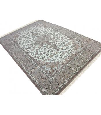 203 x 312 Classic Esfahan Silk Based Rug